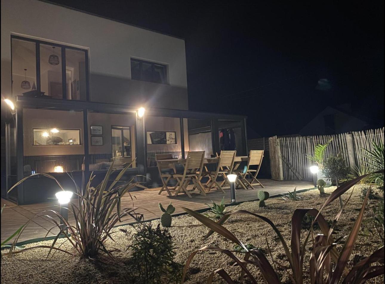 Face Aux Isles Saint-Marcouf Exterior foto